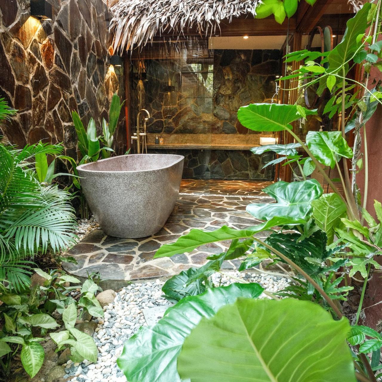 One-Bedroom Bungalow