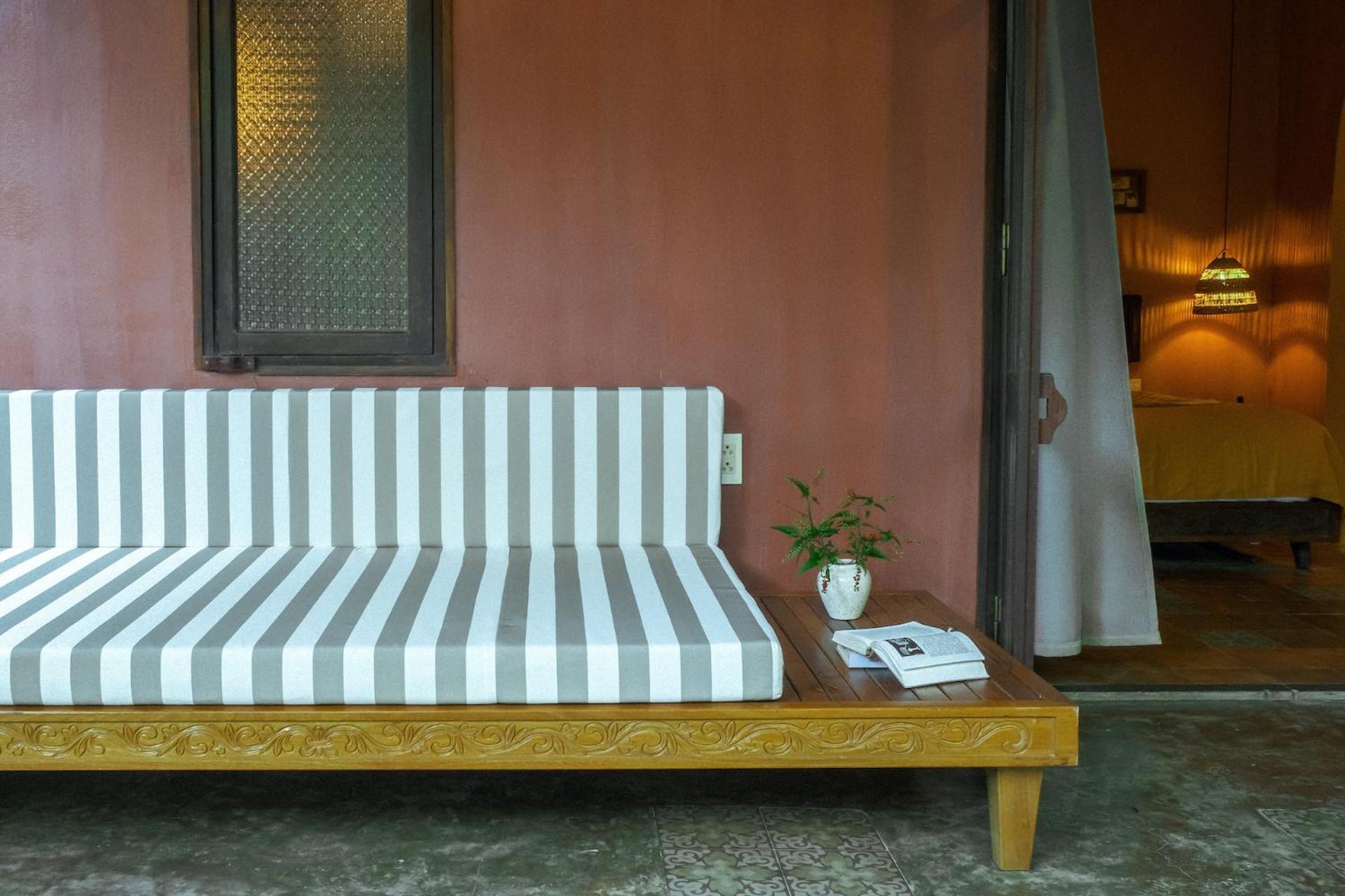 One-Bedroom Bungalow